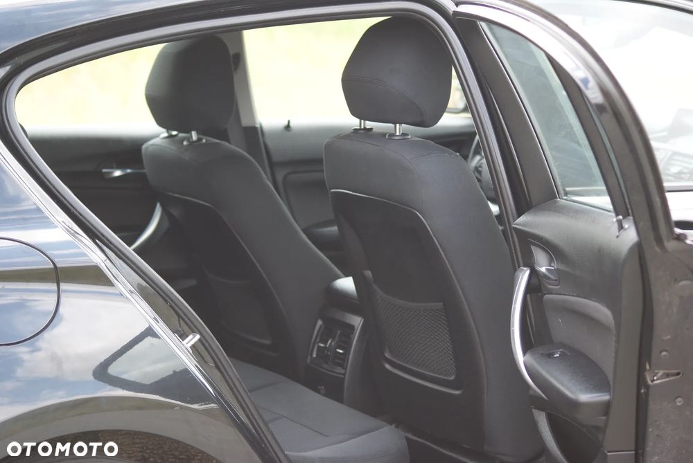 BMW Seria 1 116i - 9