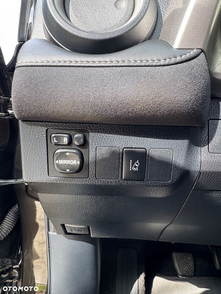 Toyota RAV4 2.0 D-4D 4x2 Start-Stop Executive - 18