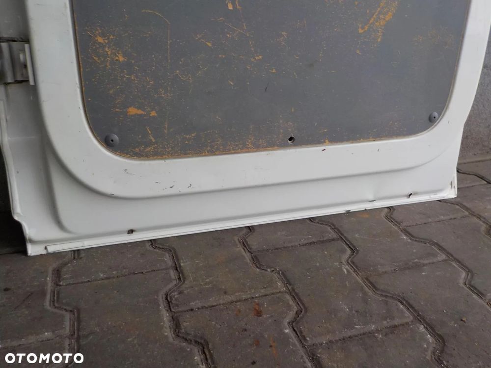 VW T5 T6 DOKA DUBELKABINA DRZWI TYŁ TYLNE PRAWE KOMPLETNE - 5