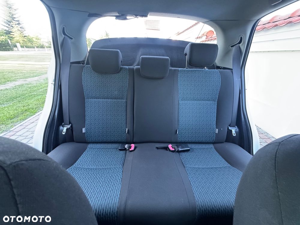 Toyota Yaris - 22
