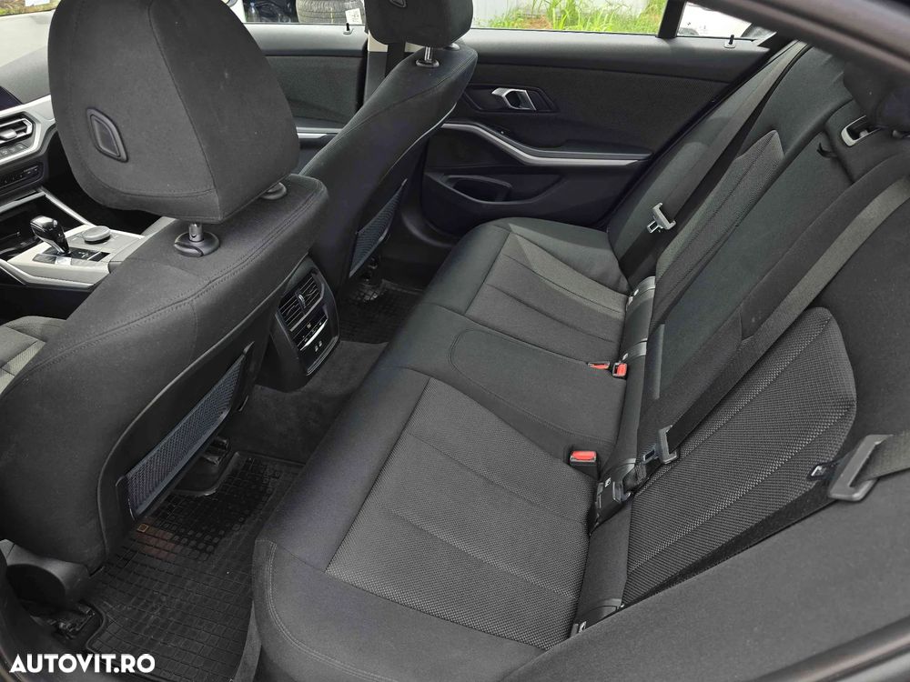BMW Seria 3 - 10