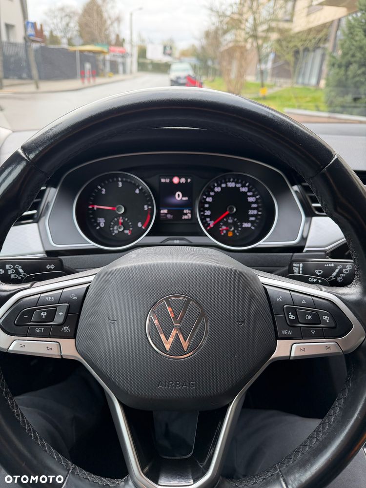 Volkswagen Passat 2.0 TDI Business DSG - 26