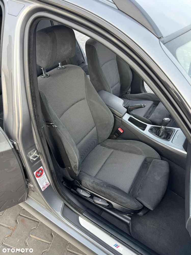 BMW Seria 3 320d xDrive DPF Edition Fleet Sport - 16