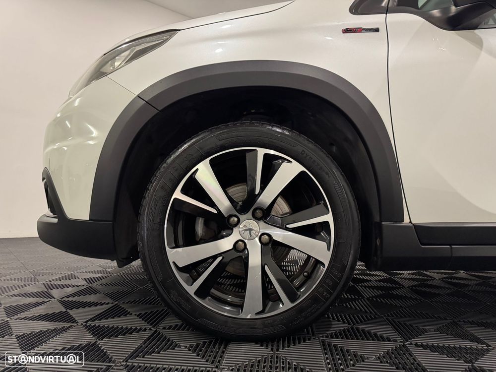 Peugeot 2008 1.6 BlueHDi GT Line - 11