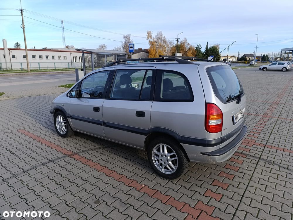 Opel Zafira 2.0 DTI - 3