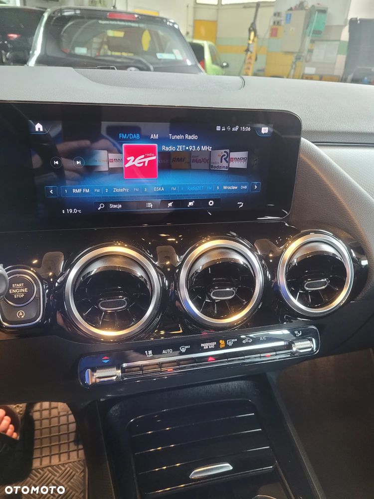 Mercedes-Benz GLA 200 - 10
