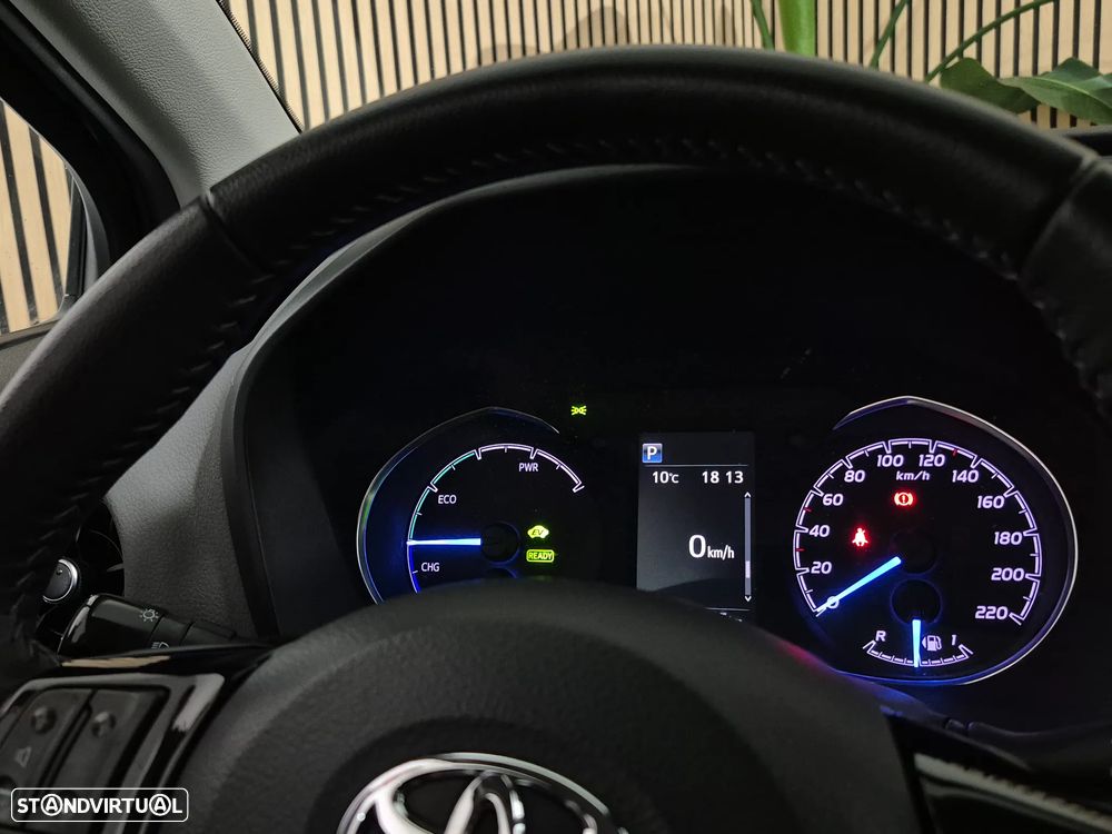 Toyota Yaris 1.5 HSD Comfort +P.Style+P.Techno - 19