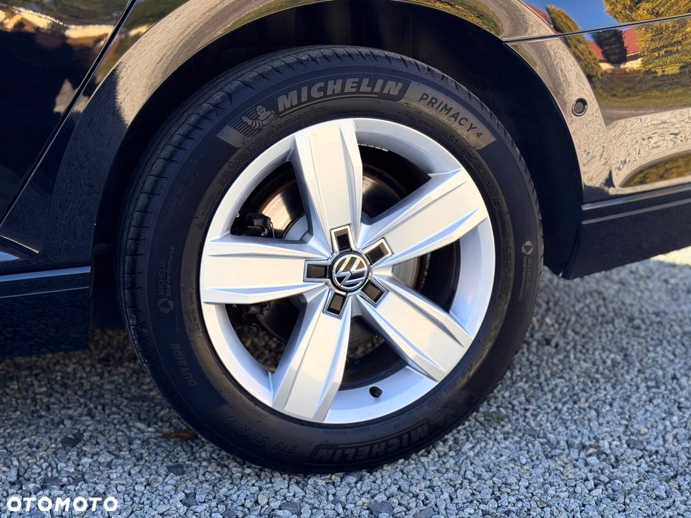 Volkswagen Passat Variant 2.0 TDI SCR DSG Comfortline - 8