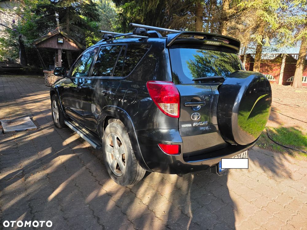 Toyota RAV4 2.2 D-CAT 4x4 Executive - 4