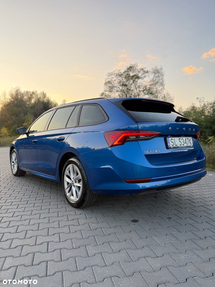 Skoda Octavia 2.0 TDI Ambition DSG - 3