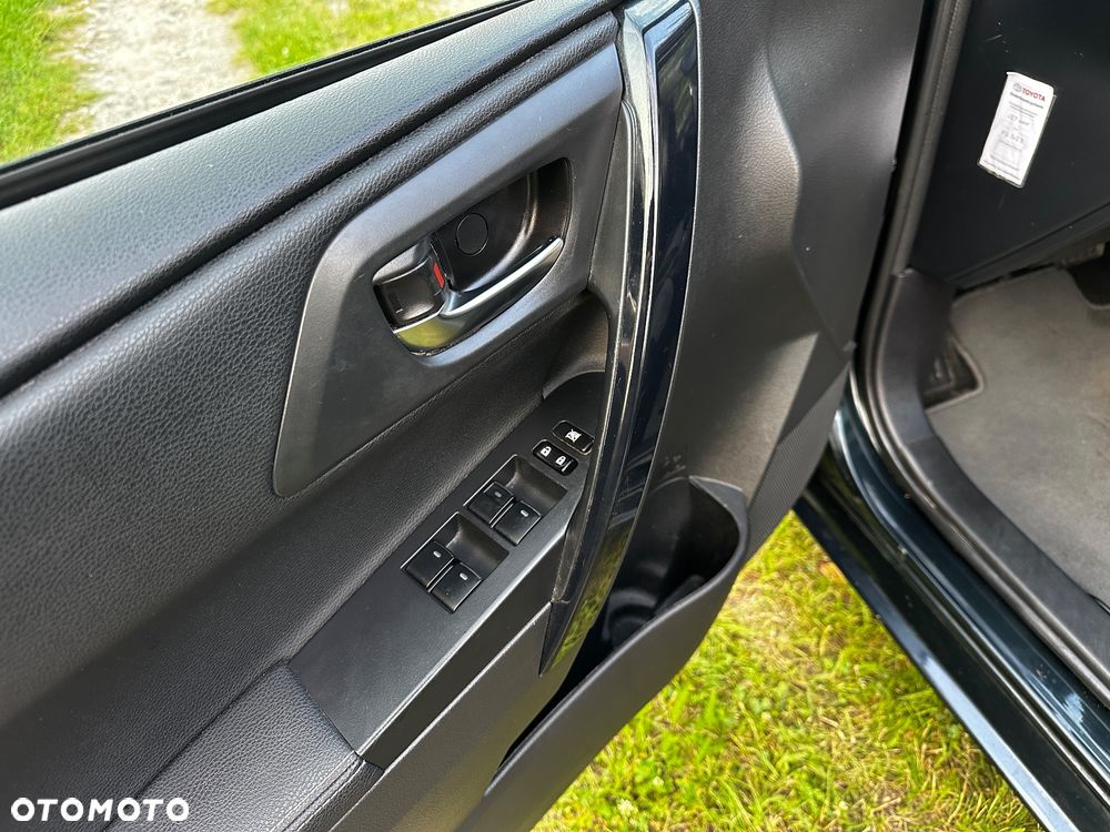 Toyota Auris - 17