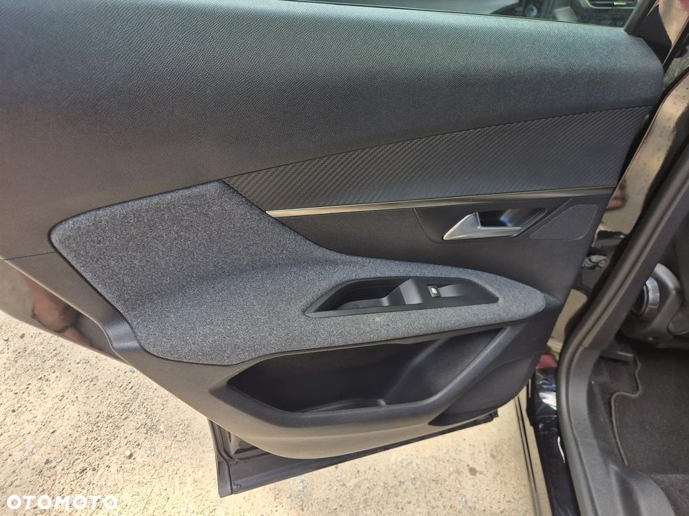 Peugeot 3008 BlueHDi 130 Stop & Start EAT8 Allure Business-Paket - 23