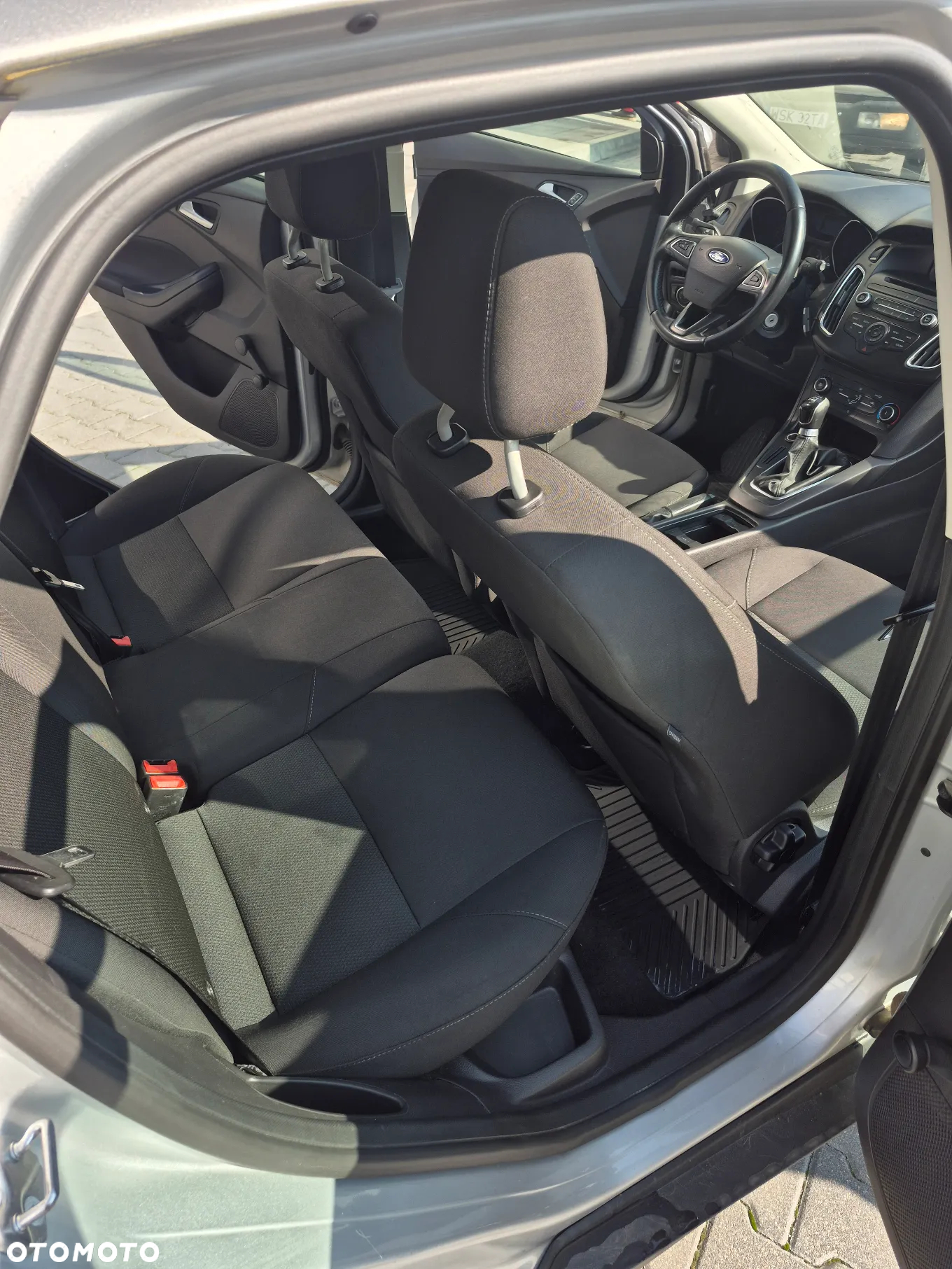 Ford Focus 1.6 Trend - 12