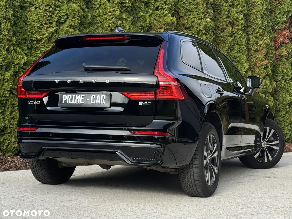 Volvo XC 60 B4 D AWD Plus Dark - 3