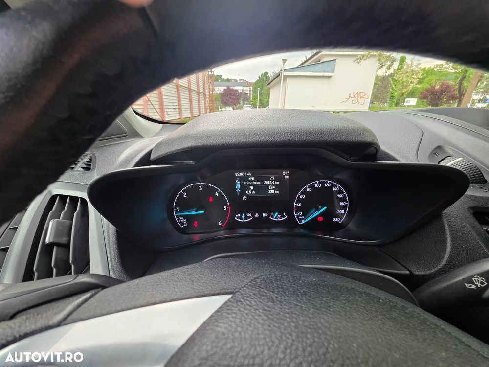 Ford Transit Connect - 4