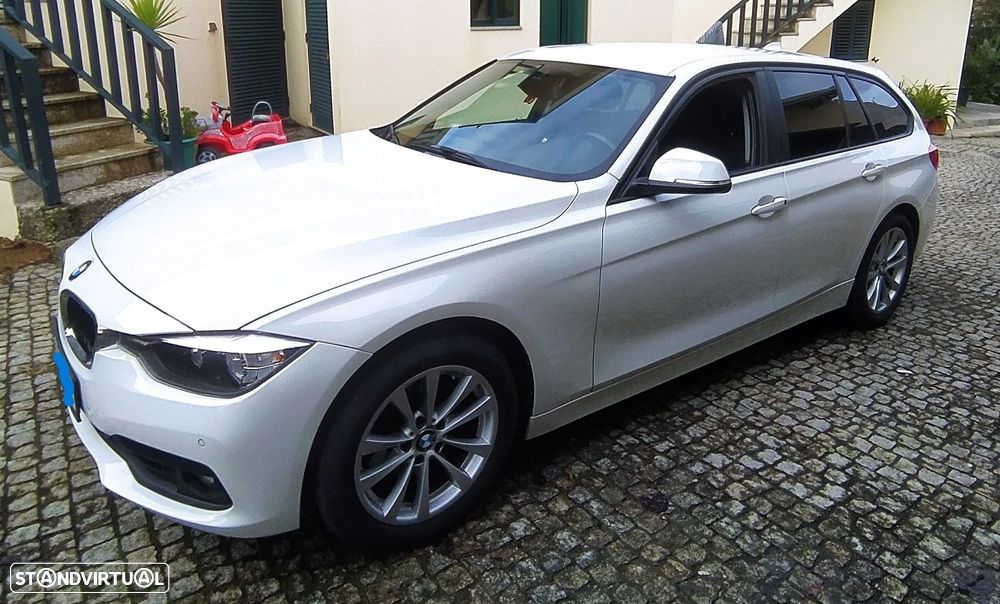 BMW 320 d Aut. Sport Line - 2