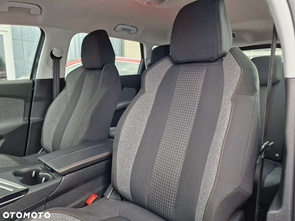 Peugeot 5008 1.5 BlueHDi Allure S&S - 19