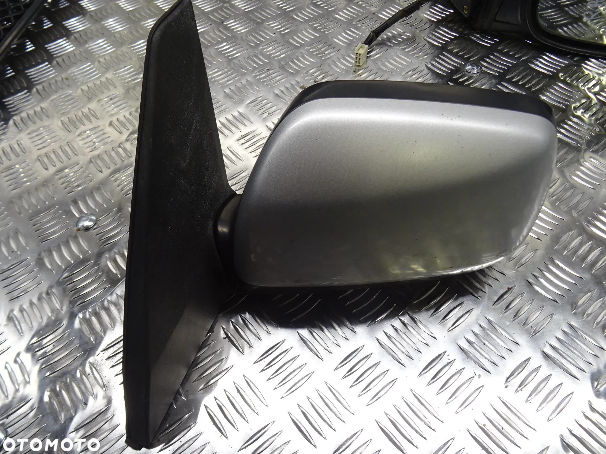 TOYOTA RAV4 II 00-03 2.0 B LUSTERKO PRAWE 5PIN - 6