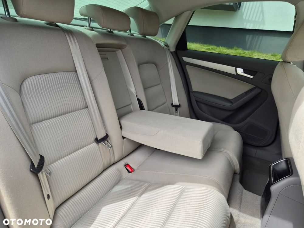 Audi A4 Limousine 1.8 TFSI - 30