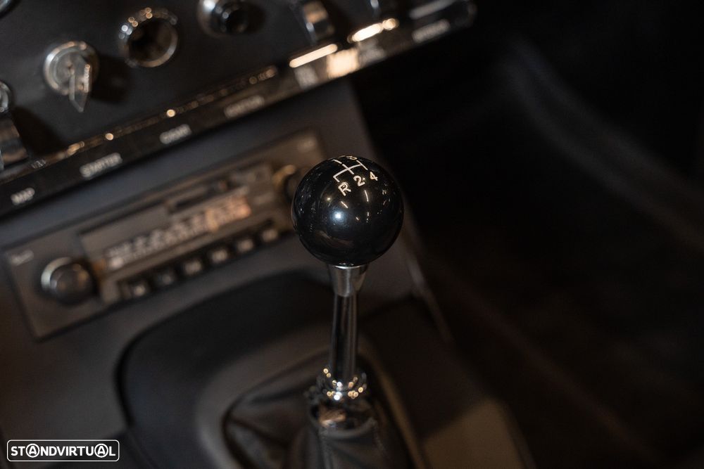 Jaguar E-Type - 19