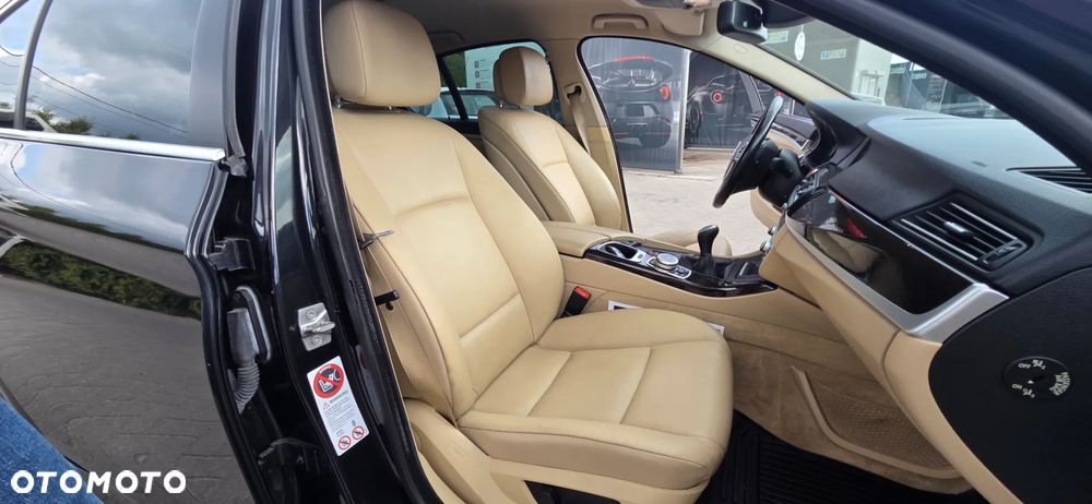 BMW Seria 5 - 38
