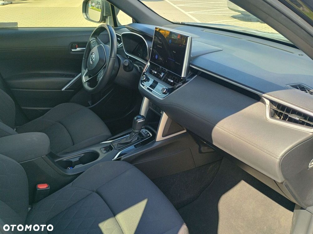 Toyota Corolla Cross - 11