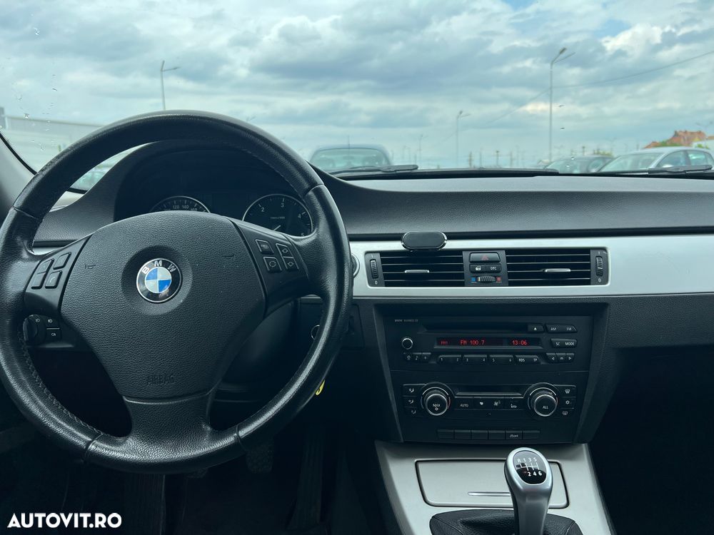 BMW Seria 3 320d DPF - 11
