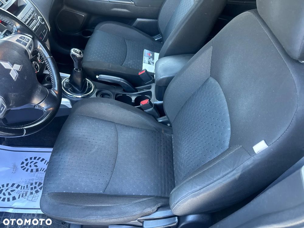 Mitsubishi ASX 1.6 Inform - 21
