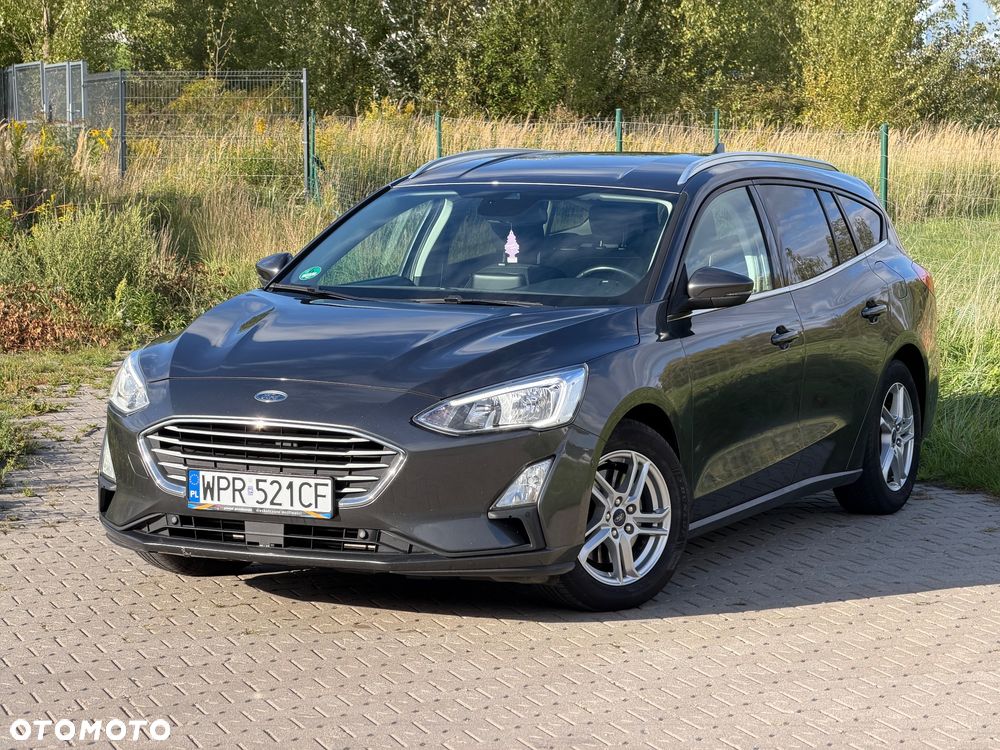 Ford Focus 1.0 EcoBoost STart-Stopp-System TITANIUM - 1