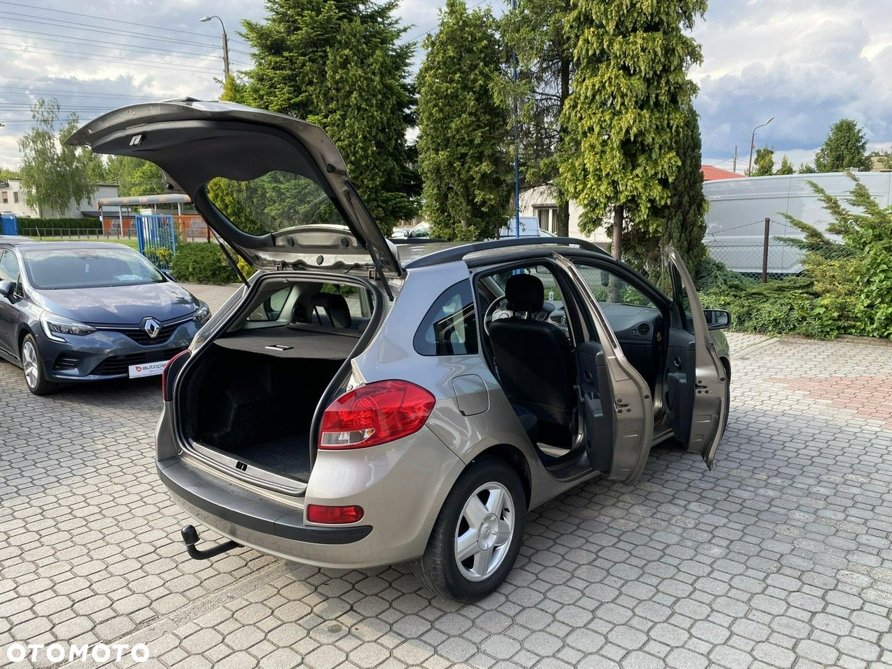Renault Clio - 24