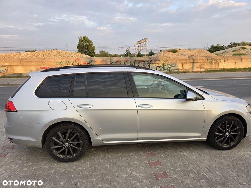 Volkswagen Golf 1.6 TDI BlueMotion Trendline - 11
