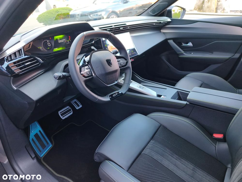 Peugeot 308 1.2 mHEV GT Exclusive S&S e-DCS6 - 12