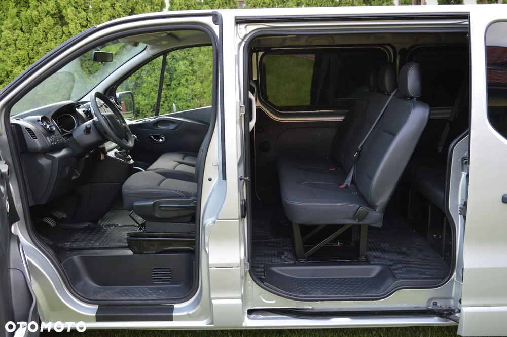 Opel Vivaro L2H1 2,9t Elegance Business - 24