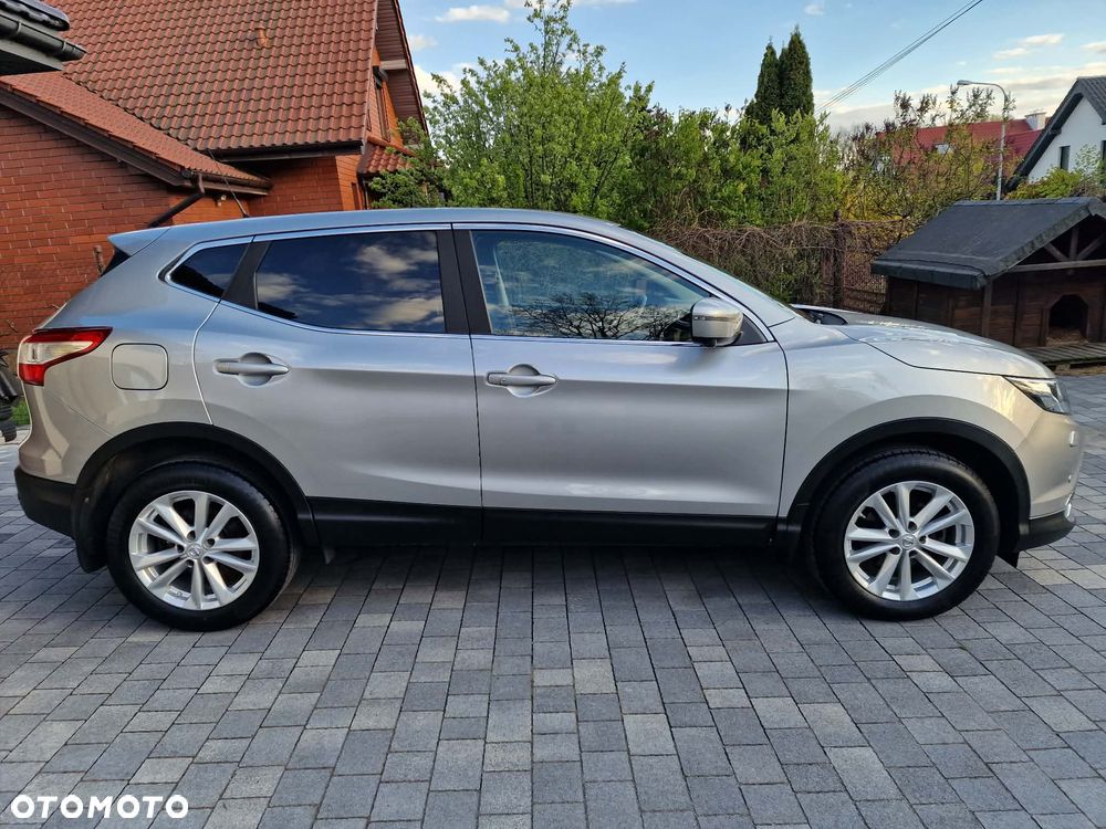 Nissan Qashqai 1.5 dCi DPF 360 - 6