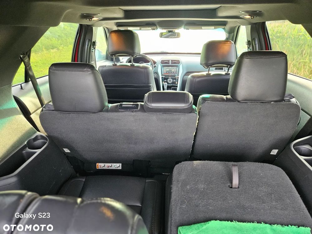 Ford Explorer - 12
