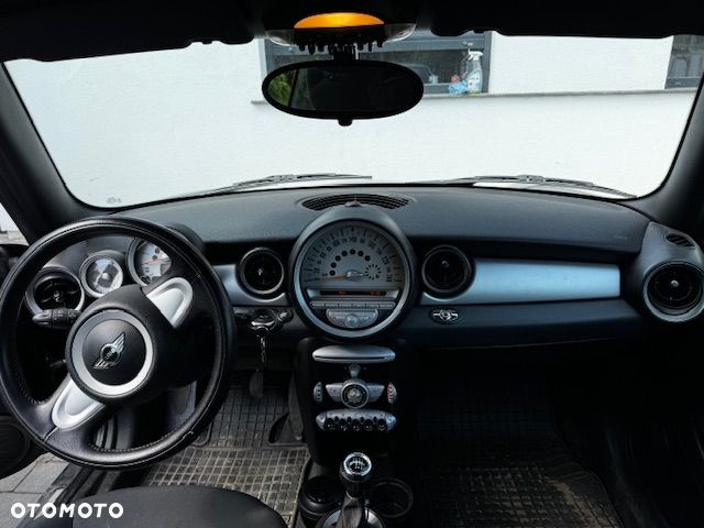 MINI Cooper Standard - 8