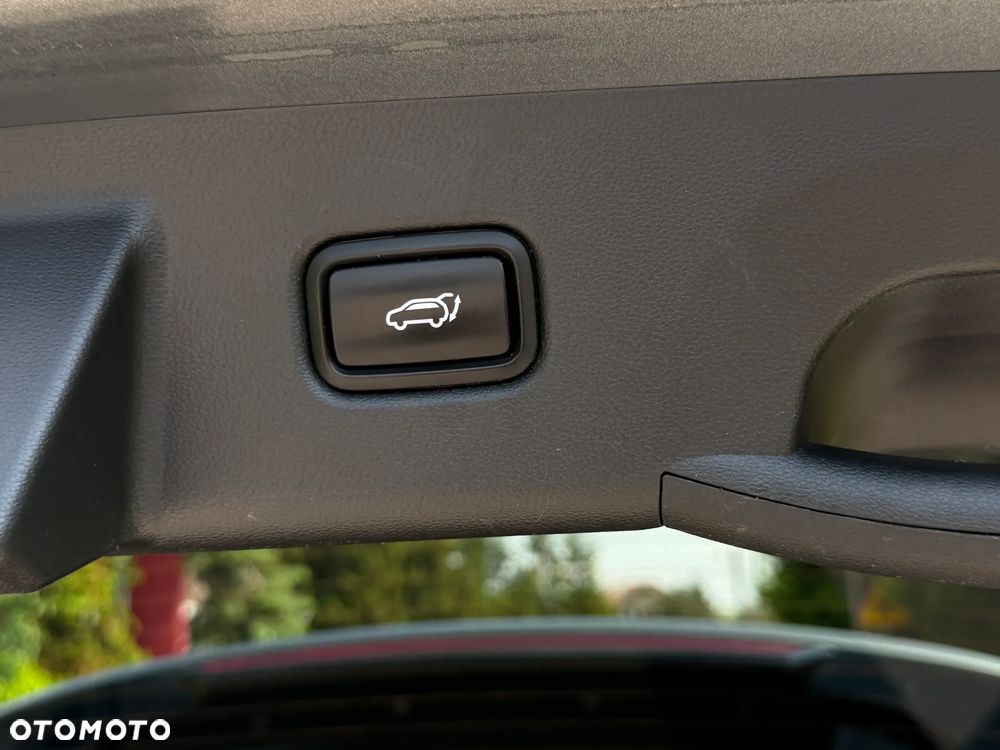 Hyundai Tucson 1.6 T-GDi HEV Executive 4WD - 38