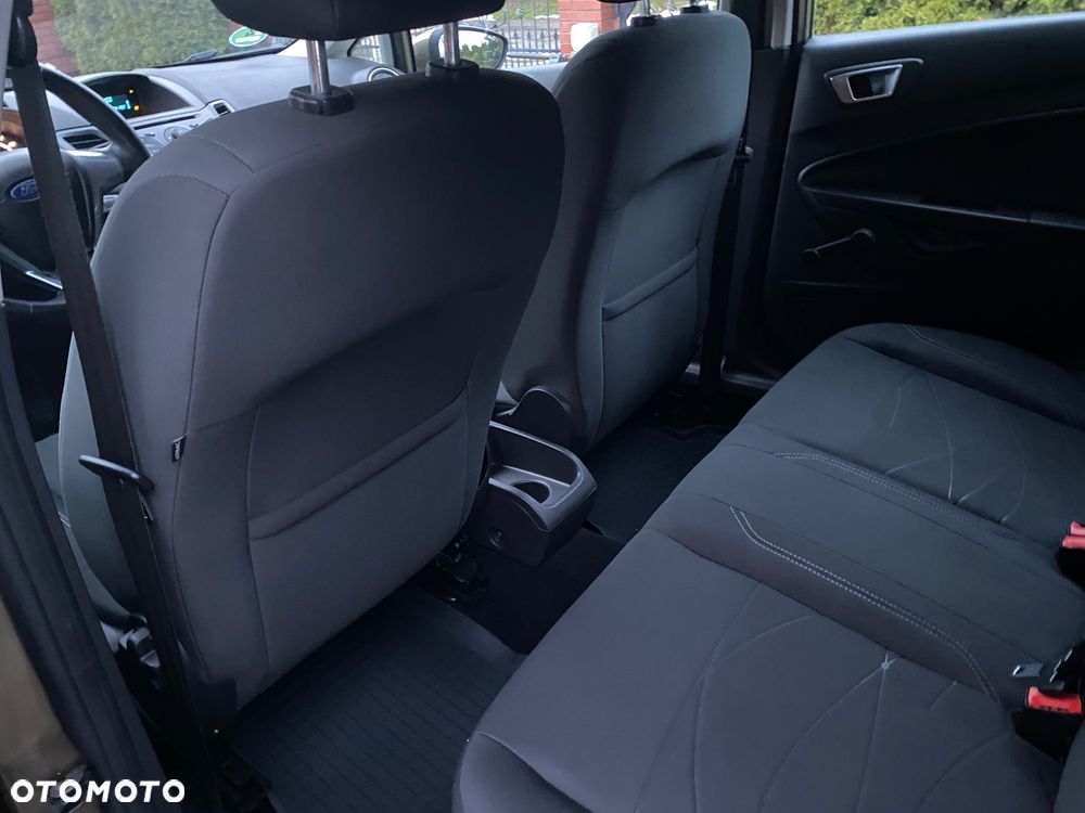 Ford Fiesta - 23
