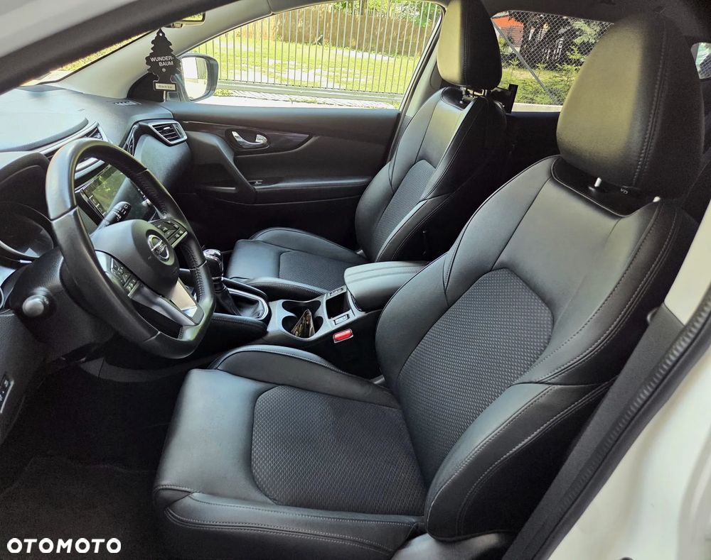 Nissan Qashqai 1.3 DIG-T Tekna - 19