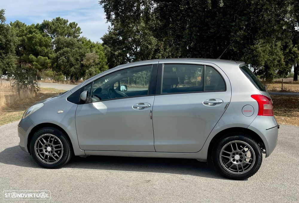 Toyota Yaris 1.0 VVT-i AC - 8