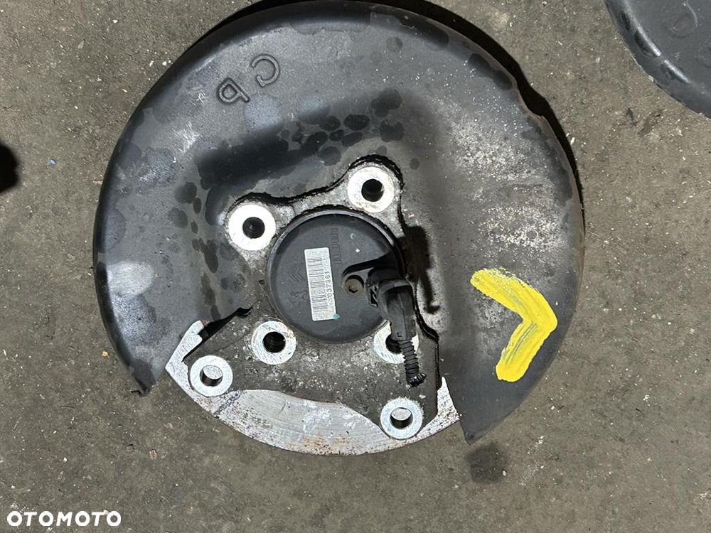 Zwrotnica koła lewy prawa piasta tył Peugeot 308 T9 II 1.6 EHDI - 4