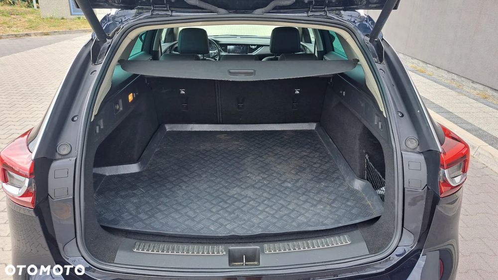 Opel Insignia - 10