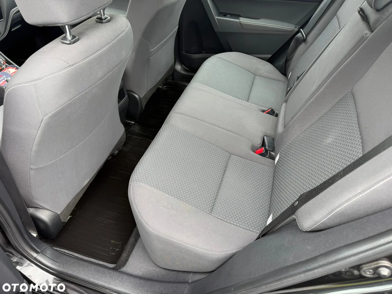 Toyota Corolla 1.6 Comfort - 9