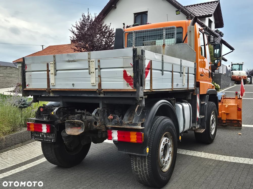 Unimog U400 230KM Ciągnik - 4