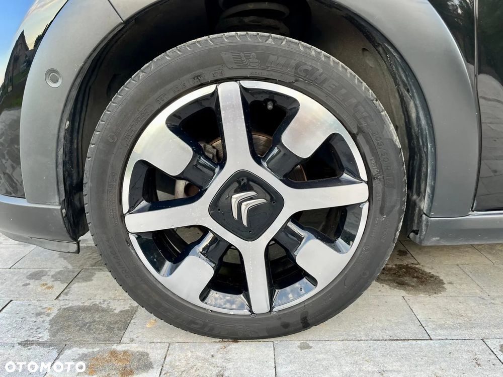 Citroën C3 1.2 PureTech Shine EAT6 - 22