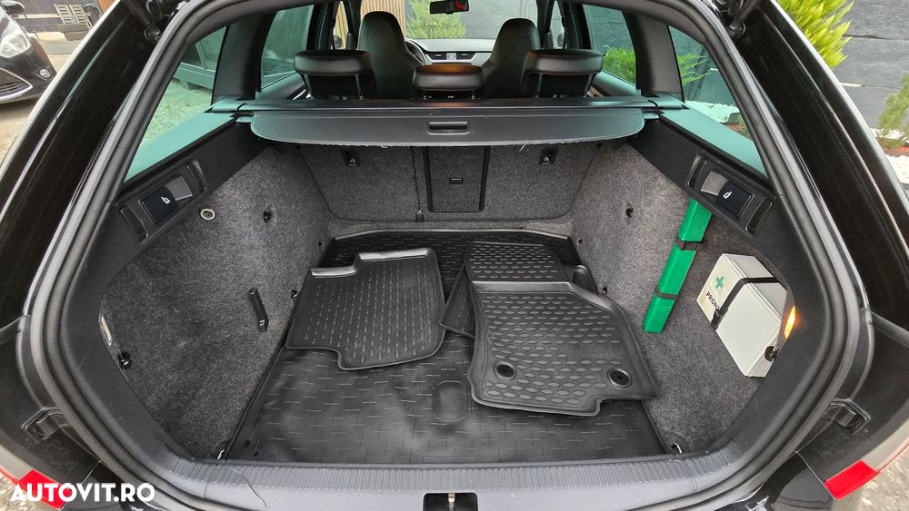 Skoda Octavia 2.0 TDI (Green tec) 4x4 DSG RS - 17