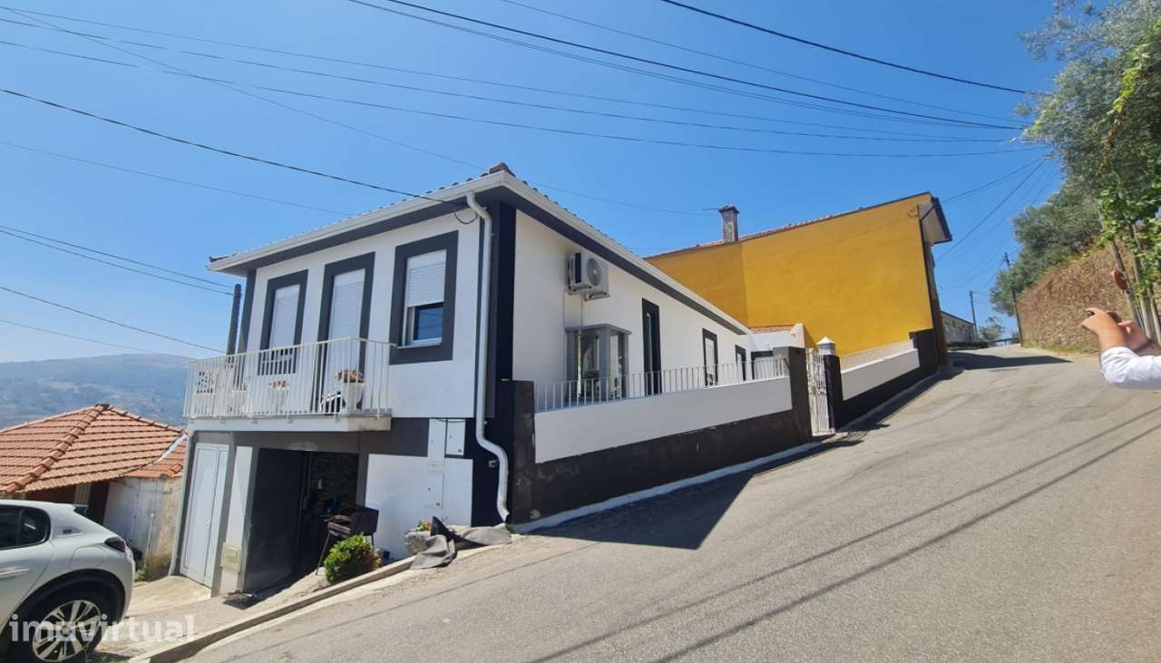 Venda Moradia Geminada V3, Vila Marim, Mesão Frio - Grande imagem: 3/28