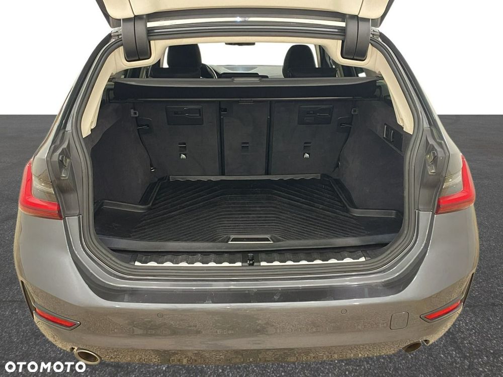 BMW Seria 3 - 12