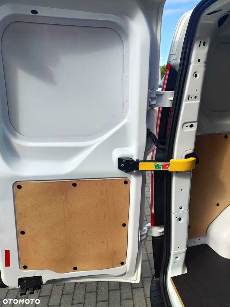 Ford Transit - 28