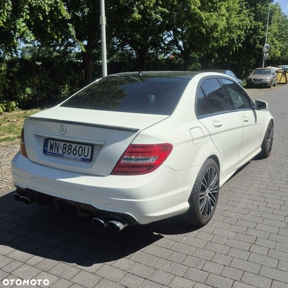 Mercedes-Benz Klasa C 350 BlueEff Avantgarde - 11
